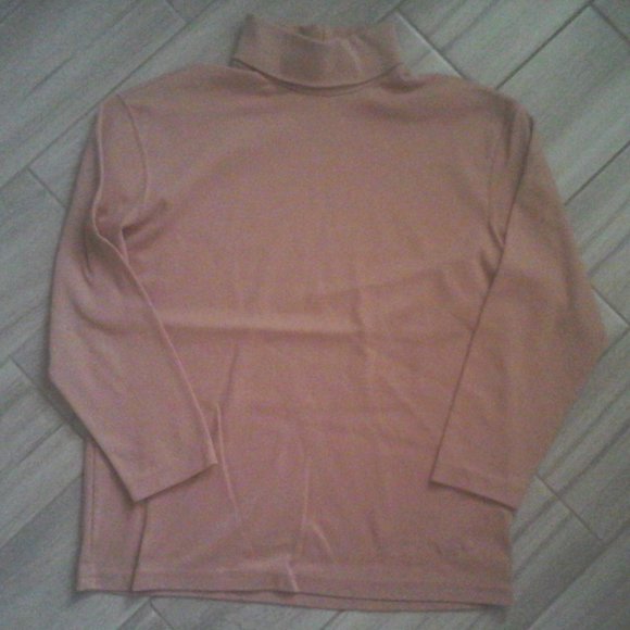 Liz Claiborne Blush 2pc V-neck Pullover & T-neck Size S/M - Picture 2 of 6